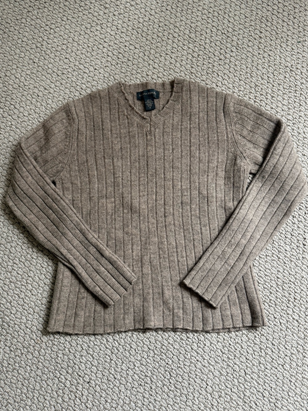 Merino Wool V-Neck Sweater - Banana Republic